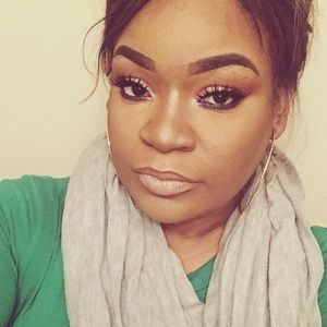 Meet your Posher: 🅱🆁🅸🆃🆃🅰🅽🆈